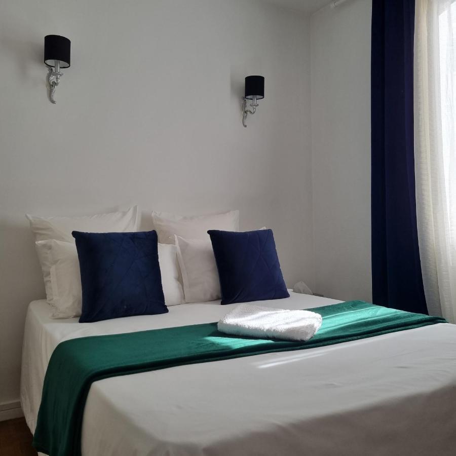 Double Bed Room Homestay Shared Accommodation París Exterior foto